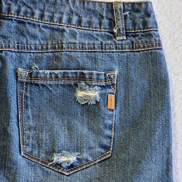 1822 Denim Distressed Mini Skirt, Size 6 - Picture 3 of 8